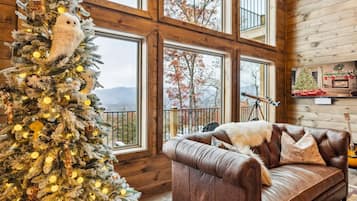 Stuga - 5 sovrum | Vardagsrum | Smart-tv