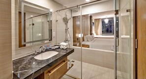 Family Condo, Partial Sea View | Bathroom