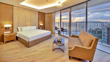 特色公寓客房, 1 張加大雙人床, 陽台, 海景 | 埃及棉床單、高級寢具、記憶床墊、迷你吧