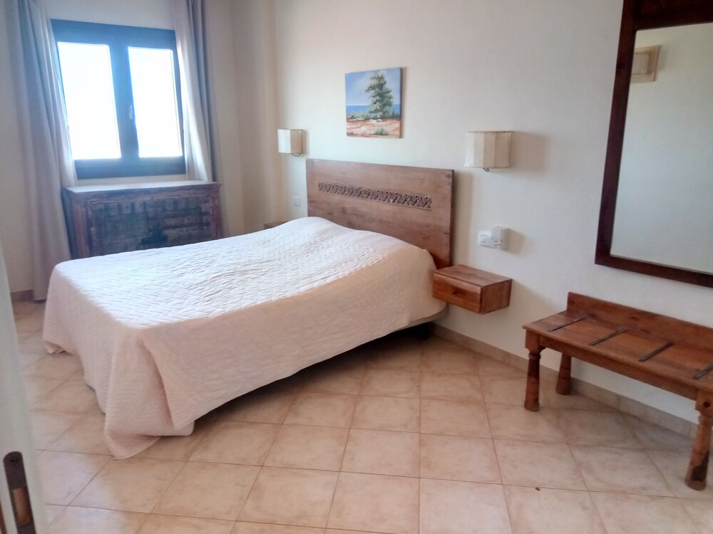First floor apartment with sunny balcony near the beach Santa Maria