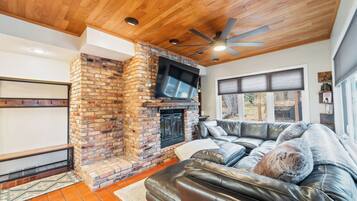 Smart TV, books, offices