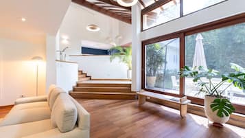 5 bedrooms, Internet