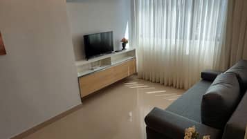 Apartment | Living area | TV