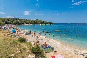 Beach - Holiday house VANESSA with private pool near Pula (Galizana)