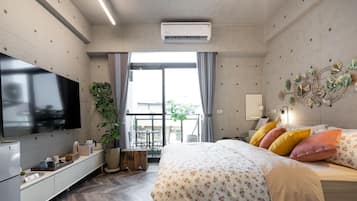 Exclusive Double Room | Individually decorated, individually furnished, desk, laptop workspace