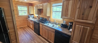 Cottontail Farmhouse HMT Trails