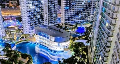 Tropical Scandi Condo at Exclusive Azure Urban Resort near Manila Int'l Airport
