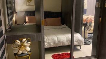 1 bedroom, free WiFi, bed sheets