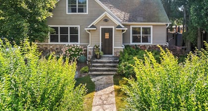 Waterfront home in Downtown Baileys Harbor- Across from the Brewery!