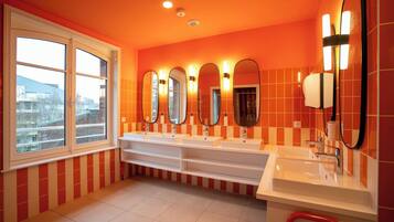 Salle de bain commune