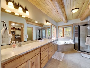 Hair dryer, towels - Ski View Cabin 4BR Retreat Near Brian Head Resort (Brian Head)