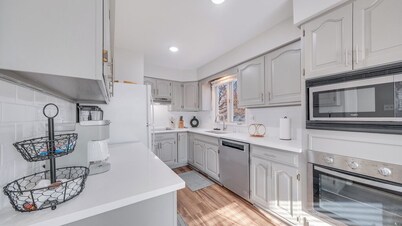 Contemporary Bungalow in Champaign Near Bakery