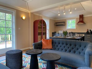 Living area - A-listed South Lodge, Dunbar with hot tub (Broxmouth)