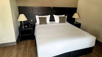 1 bedroom, internet, bed sheets