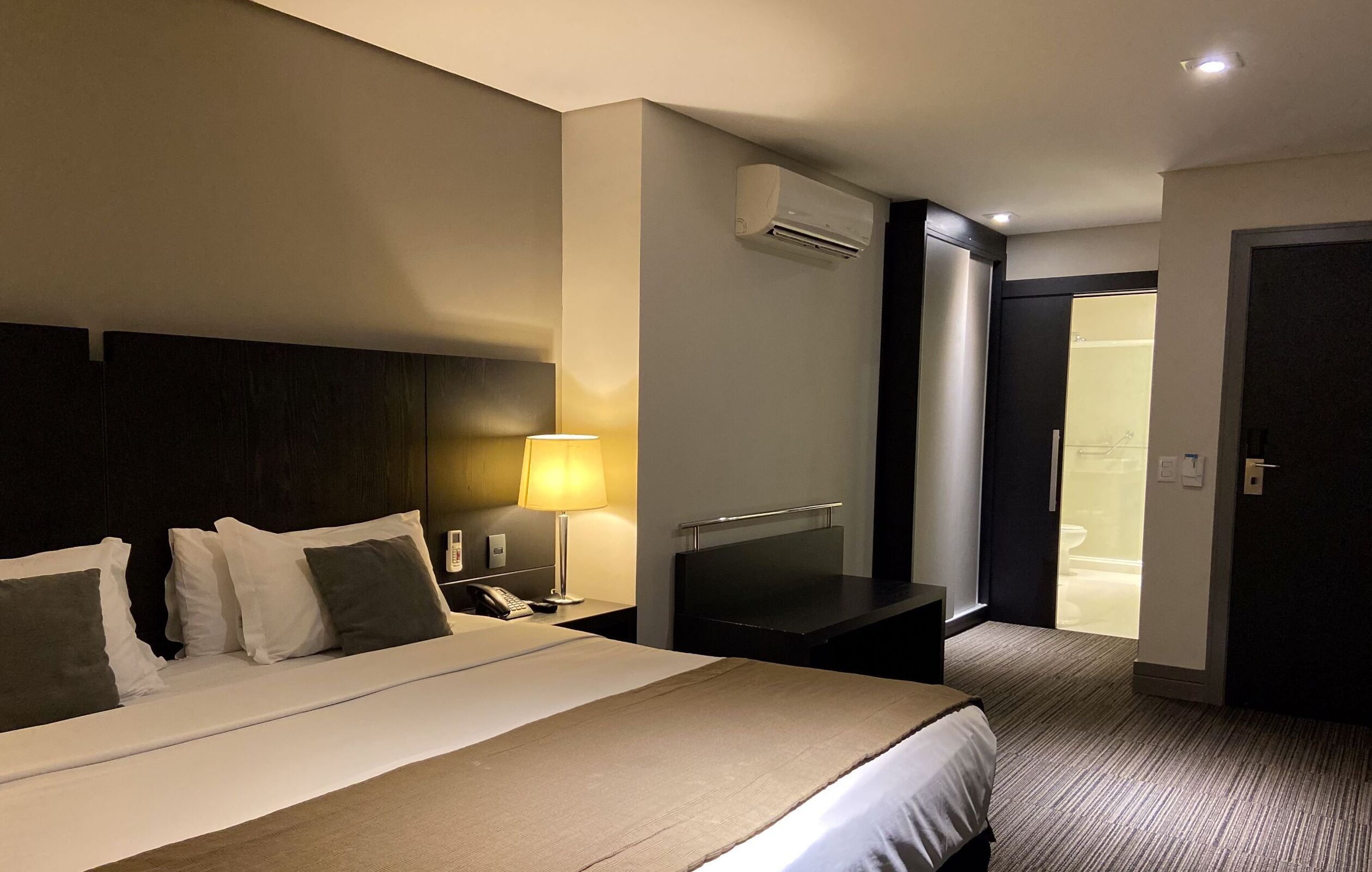 1 habitación, internet y ropa de cama 