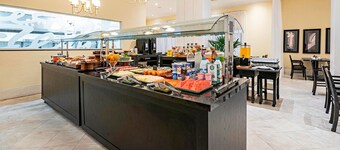 Suite Double by ¼ UmQuarto 3-PR.