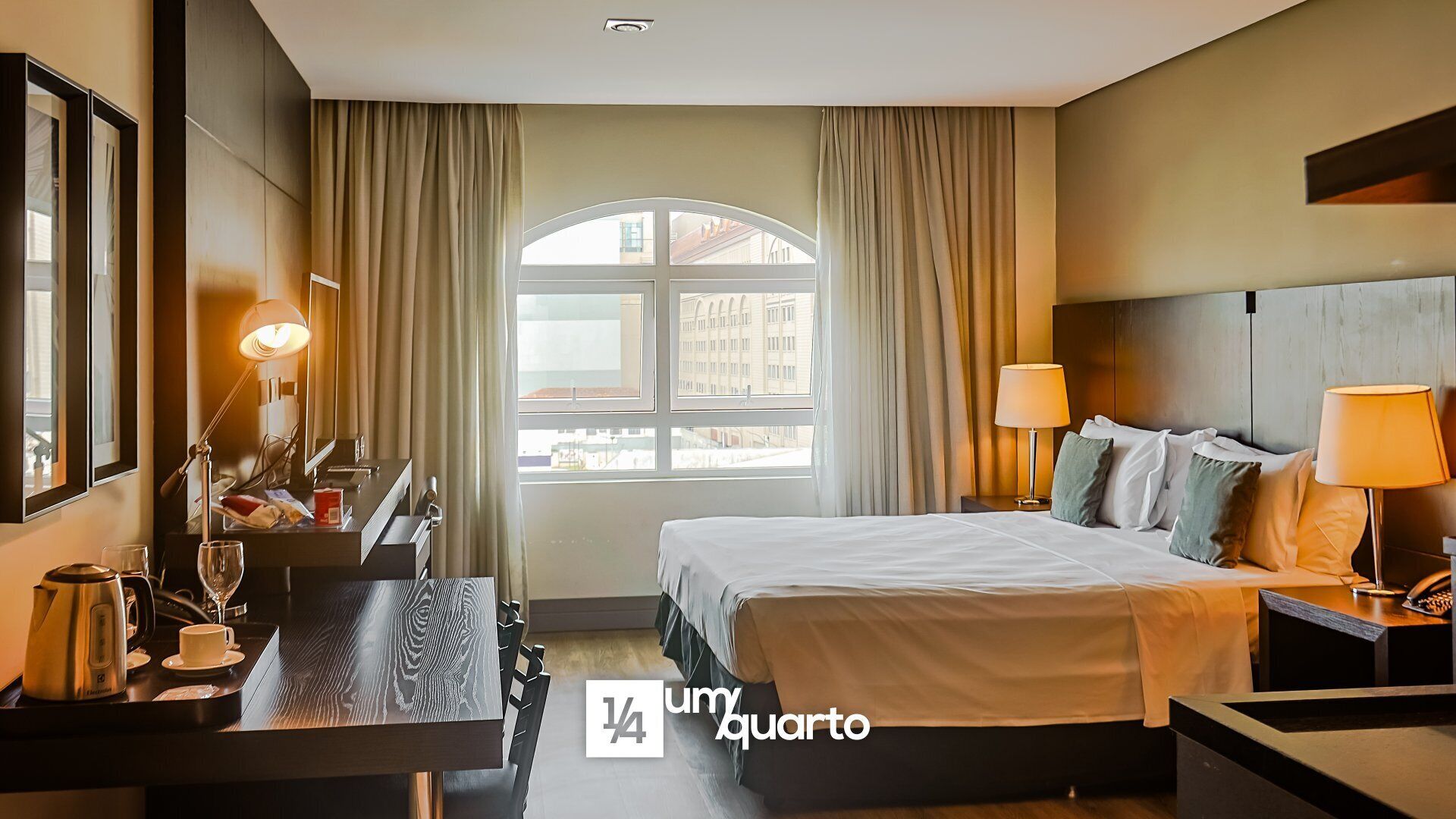 1 bedroom, desk, WiFi, bed sheets