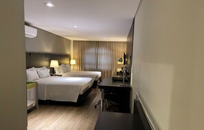 1 多间卧室、上网接入、床单