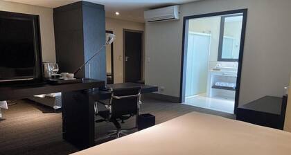 Suite Prime Family by ¼ UmQuarto 2-PR.