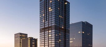 Chongqing Jinyue Bay Hotel(tushuguanditiezhanxinanyiyuandian)