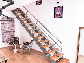 Refrigerador, horno, placa de cocina, cafetera/tetera