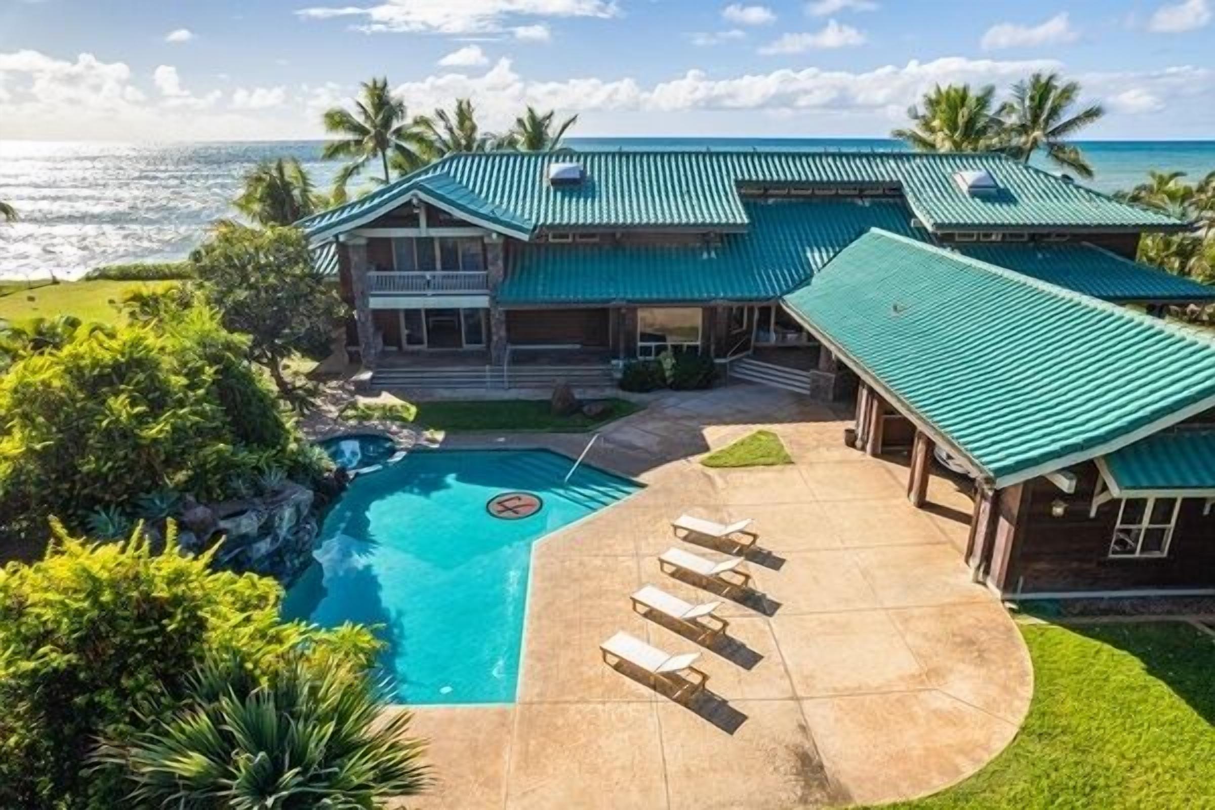 Konishiki Beachhouse: Luxury 4BR Oceanfront Home w/ Private Pool, Beach Access