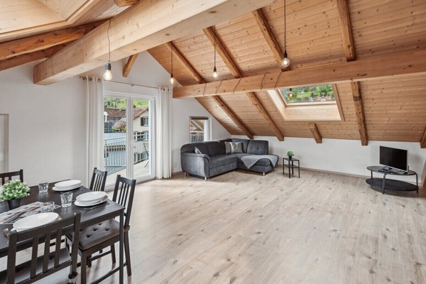 Großzügiger Wohn- und Essbereich