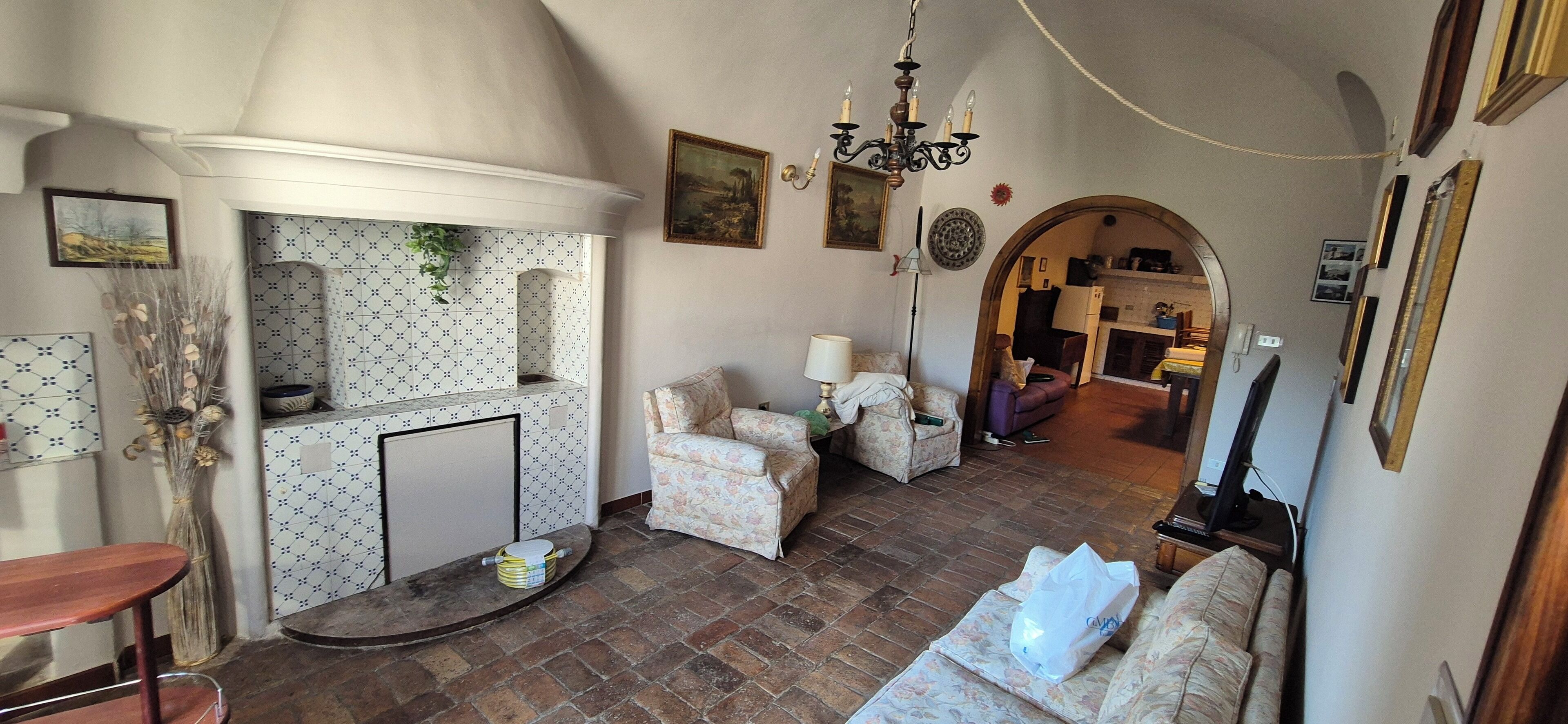 TV connectée, cheminée