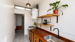 Private kitchen - Casa Jade: A Bright and Cozy Home with a Garden (Godoy Cruz)