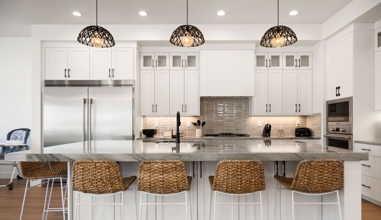 ثلاجة، ميكروويف، فرن، موقد طهي مسطح