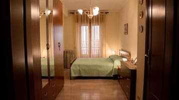 1 sovrum, strykjärn/strykbräda, gratis wi-fi och sängkläder