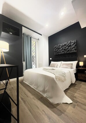 2 chambres, fer et planche à repasser, Wi-Fi, draps fournis