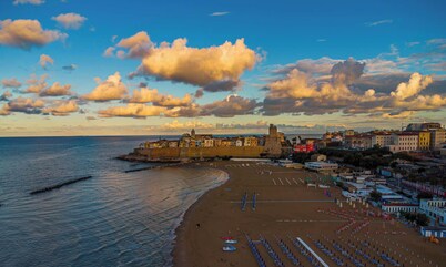 Suebi Central - Deluxe Rooms & Family Suites