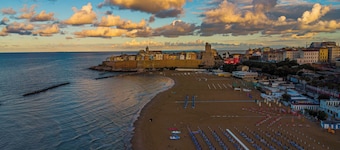 Suebi Central - Deluxe Rooms & Family Suites