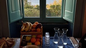 Termasuk sarapan bufet setiap hari 