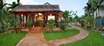 Green Areca villa