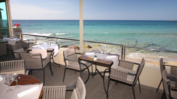 Lunch and dinner served  - Hotel Serenada (Algajola)