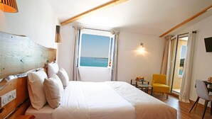 Superior Double Room, Balcony, Sea View | Premium bedding, in-room safe, desk, soundproofing - Hotel Serenada (Algajola)