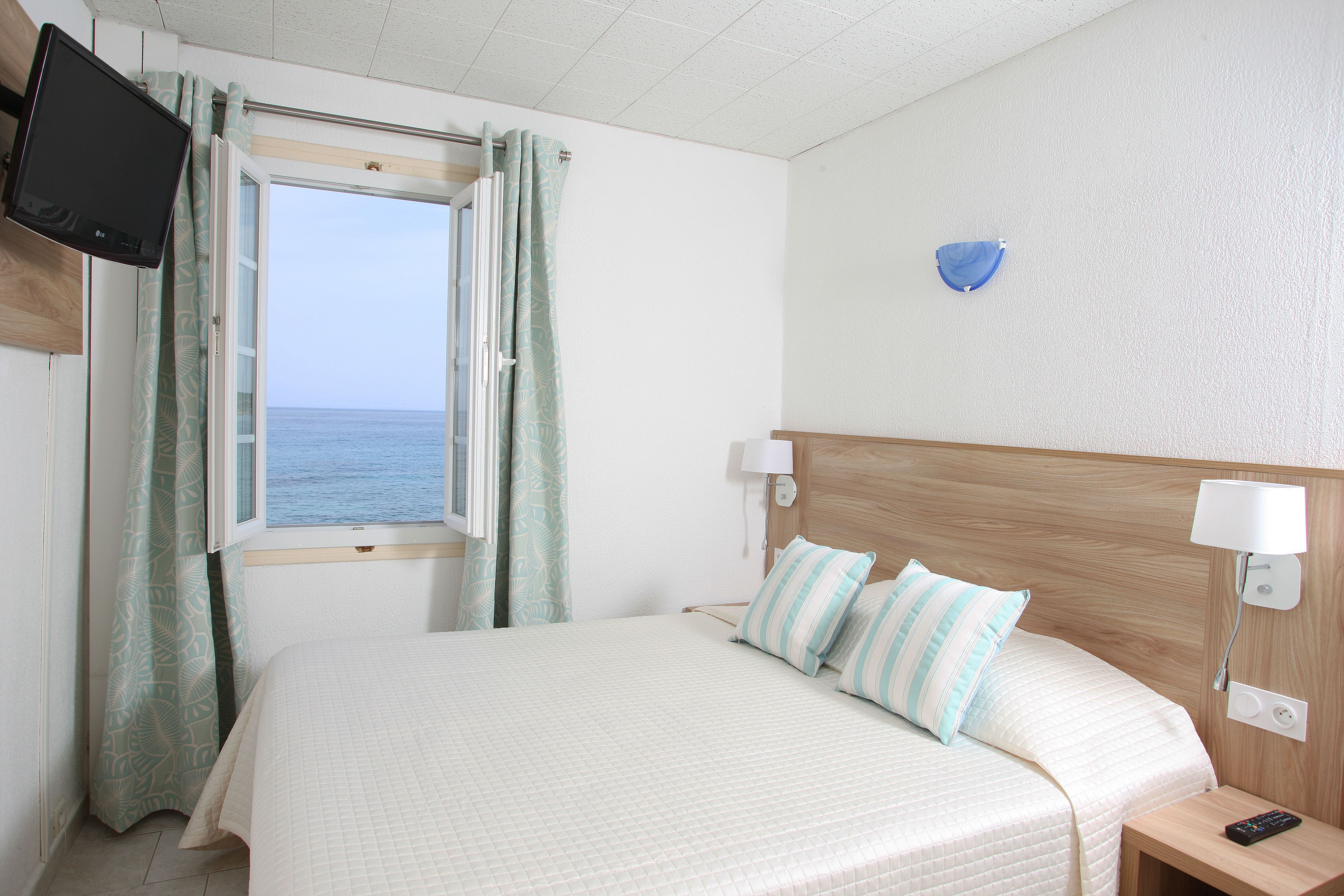 room, sea view, annex building (2*) | premium bedding, in-room safe, desk, soundproofing