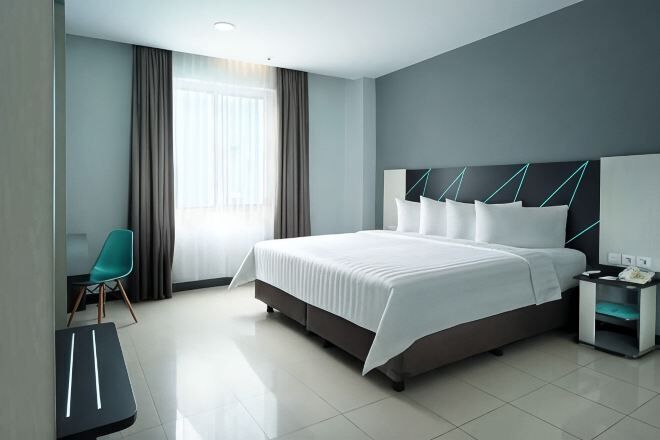 In-room safe, desk, soundproofing, iron/ironing board