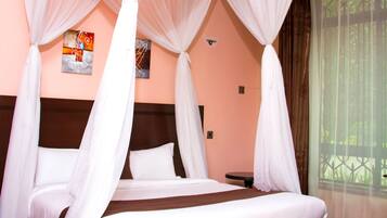 Premium bedding, in-room safe, individually furnished, desk