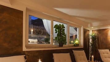 Steam room, massage/treatment rooms