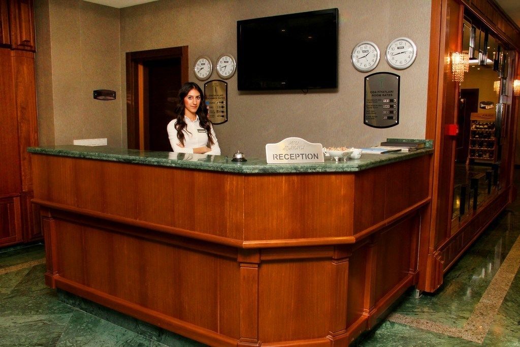 concierge desk