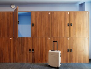 Interior detail - YAYS Amsterdam Maritime by Numa (Amsterdam)