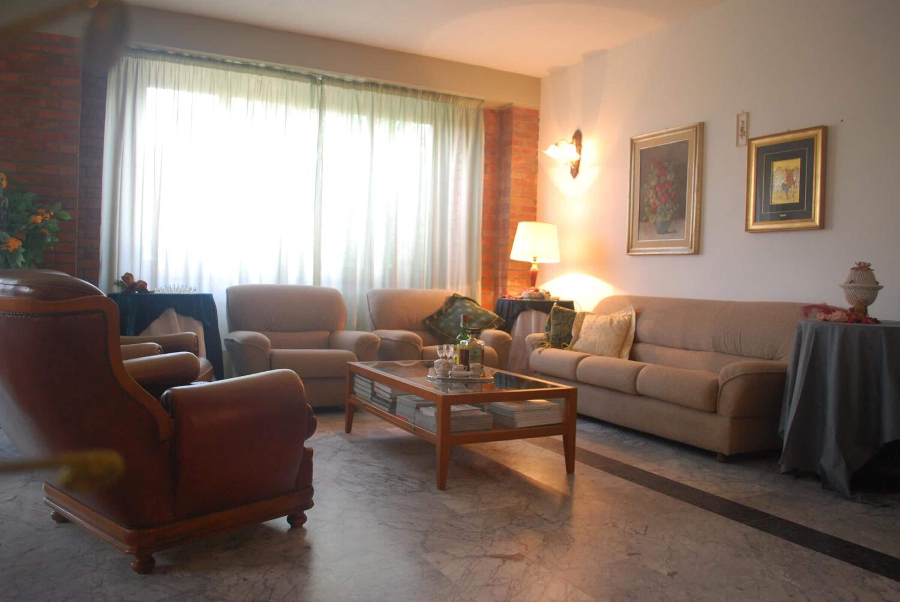 32-inch flat-screen TV with digital channels, TV