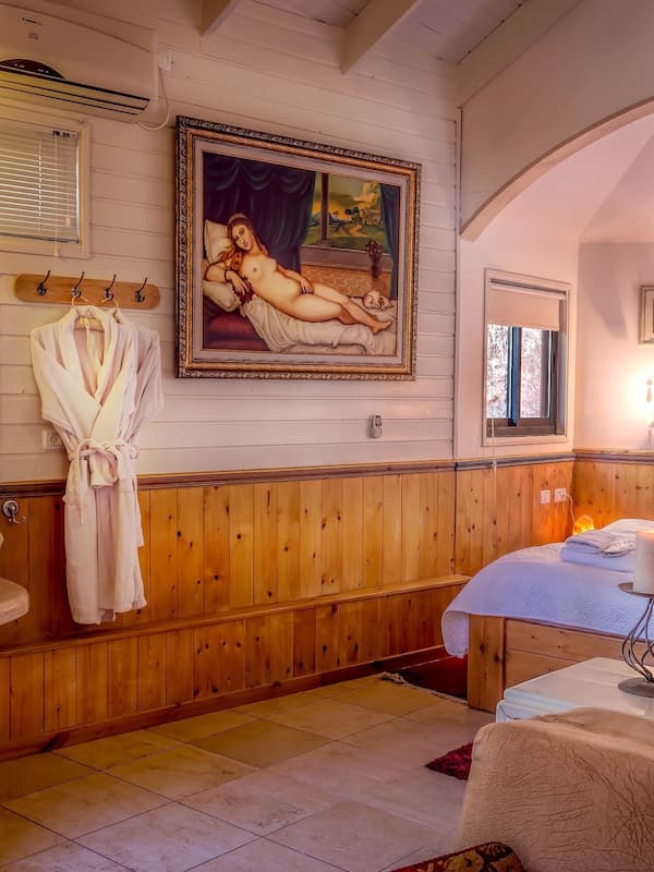 Honeymoon Chalet, Jetted Tub, Mountain View