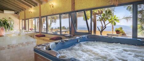 Couples treatment rooms, sauna, Turkish bath, body treatments