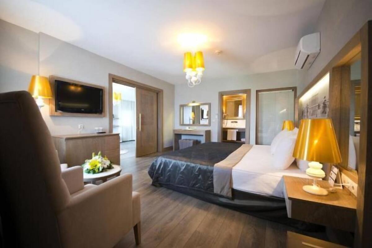 1 bedroom, free minibar, in-room safe, soundproofing