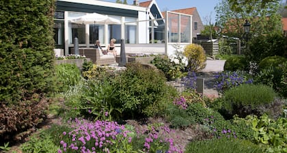 Hotel op Diek