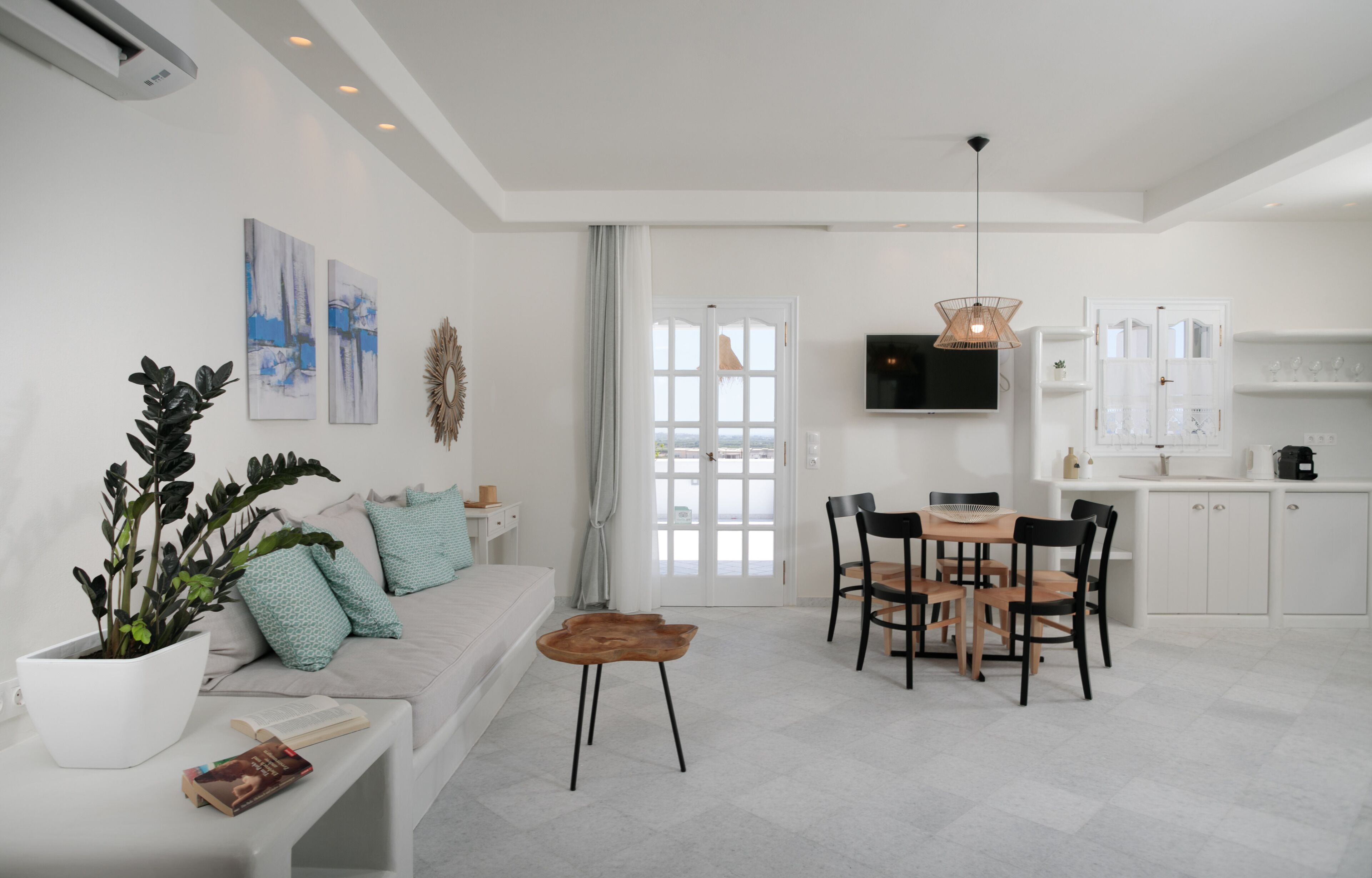 Superior Villa, Sea View (Outdoor Jetted Tub) | Living area | 42-inch flat-screen TV with cable channels, TV